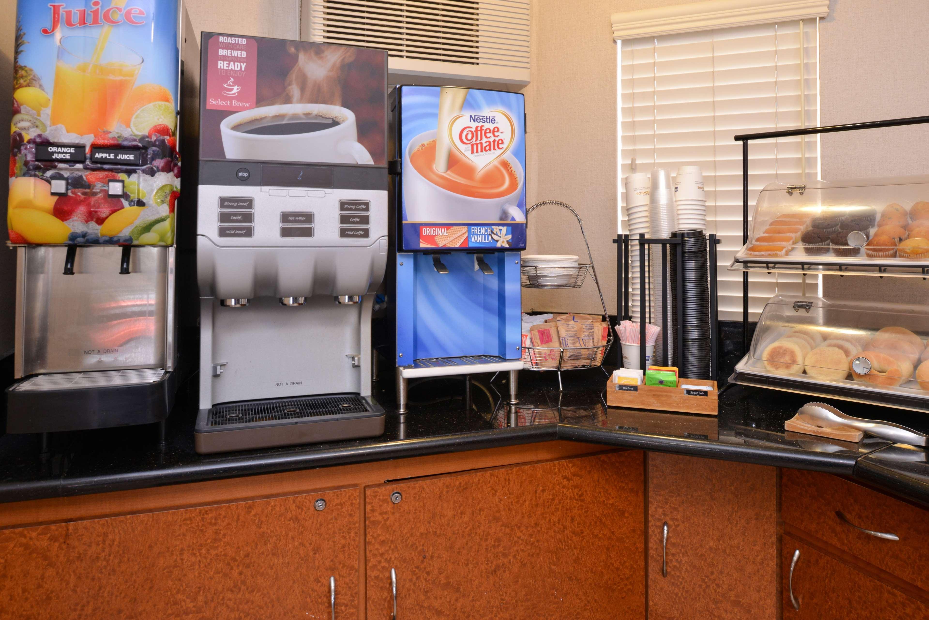Best Western Courtesy Inn Hotel - Anaheim Resort At The Park Екстер'єр фото