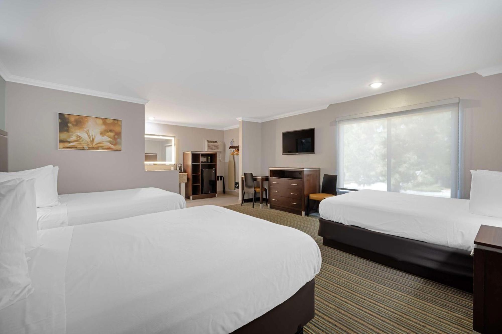 Best Western Courtesy Inn Hotel - Anaheim Resort At The Park Екстер'єр фото
