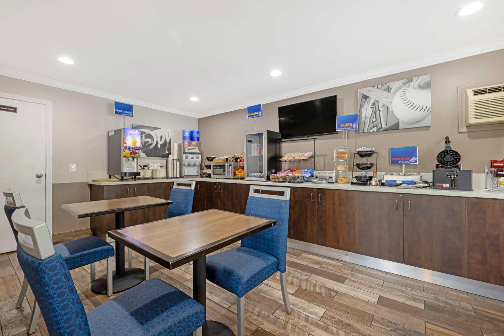 Best Western Courtesy Inn Hotel - Anaheim Resort At The Park Екстер'єр фото