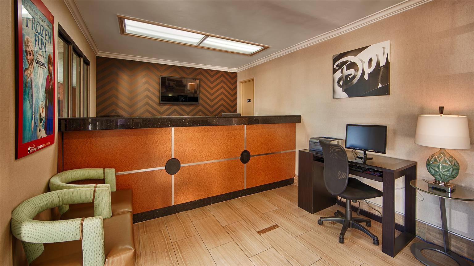 Best Western Courtesy Inn Hotel - Anaheim Resort At The Park Екстер'єр фото