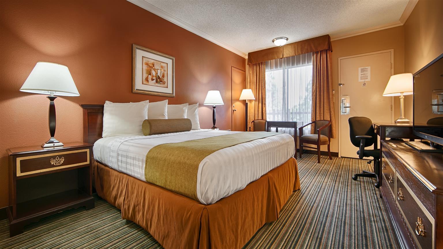 Best Western Courtesy Inn Hotel - Anaheim Resort At The Park Екстер'єр фото